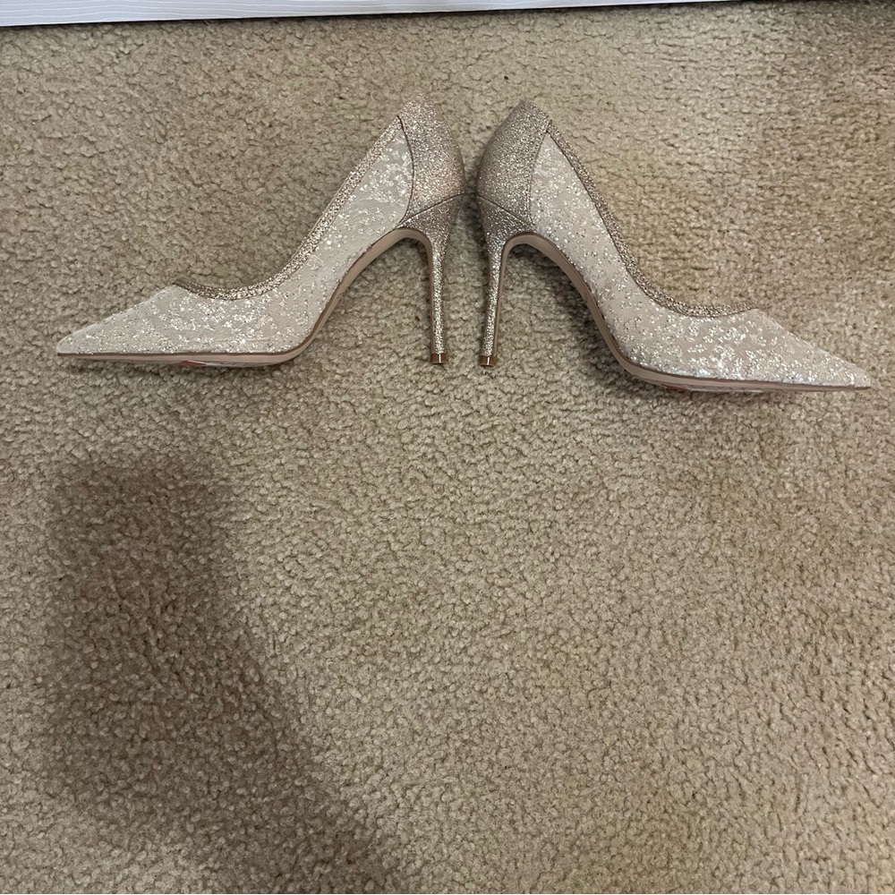 Jewel Badgley Mischka Aylin Evening Pumps Size 6 Gold Glitter - Picture 4 of 6